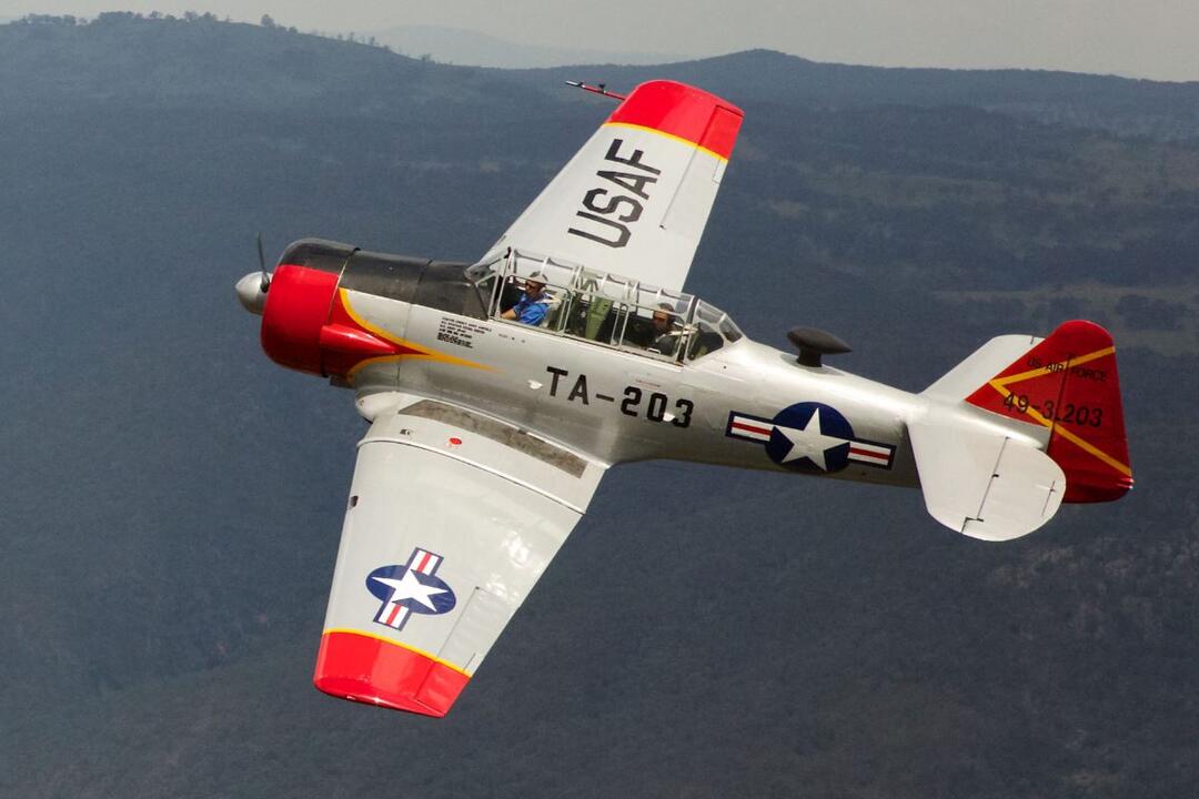 Aerobatics Gorge Adventure in a T-6 Texan Armidale NSW