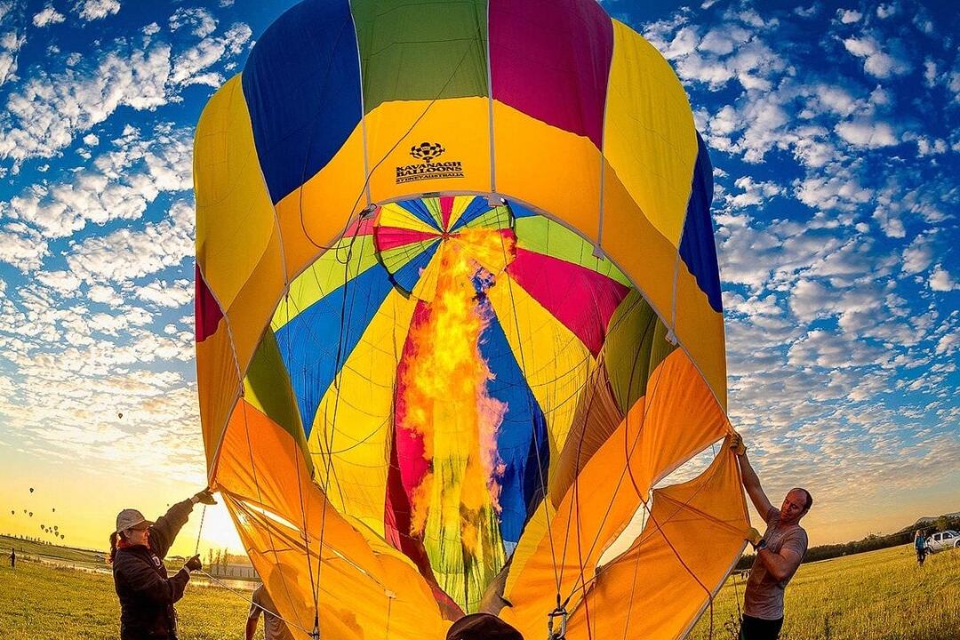 Camden Valley Champagne Balloon Flight Gift Voucher - Campbelltown NSW