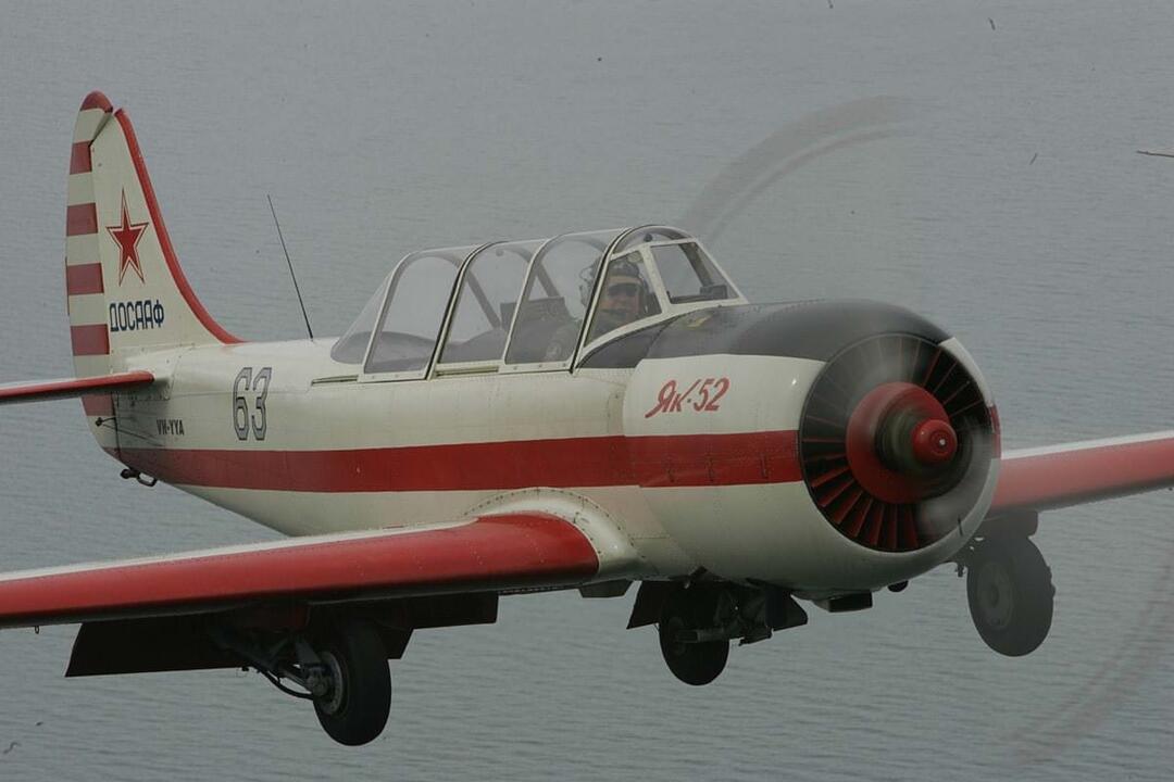Ultimate Russian YAK-52 Aerobatic Adventure Gift Voucher - Ballina NSW