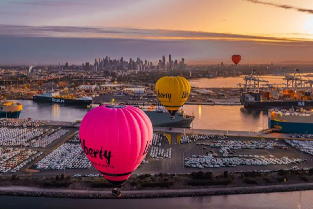 Hot Air Balloon Flight Over Melbourne, Child Melbourne VIC