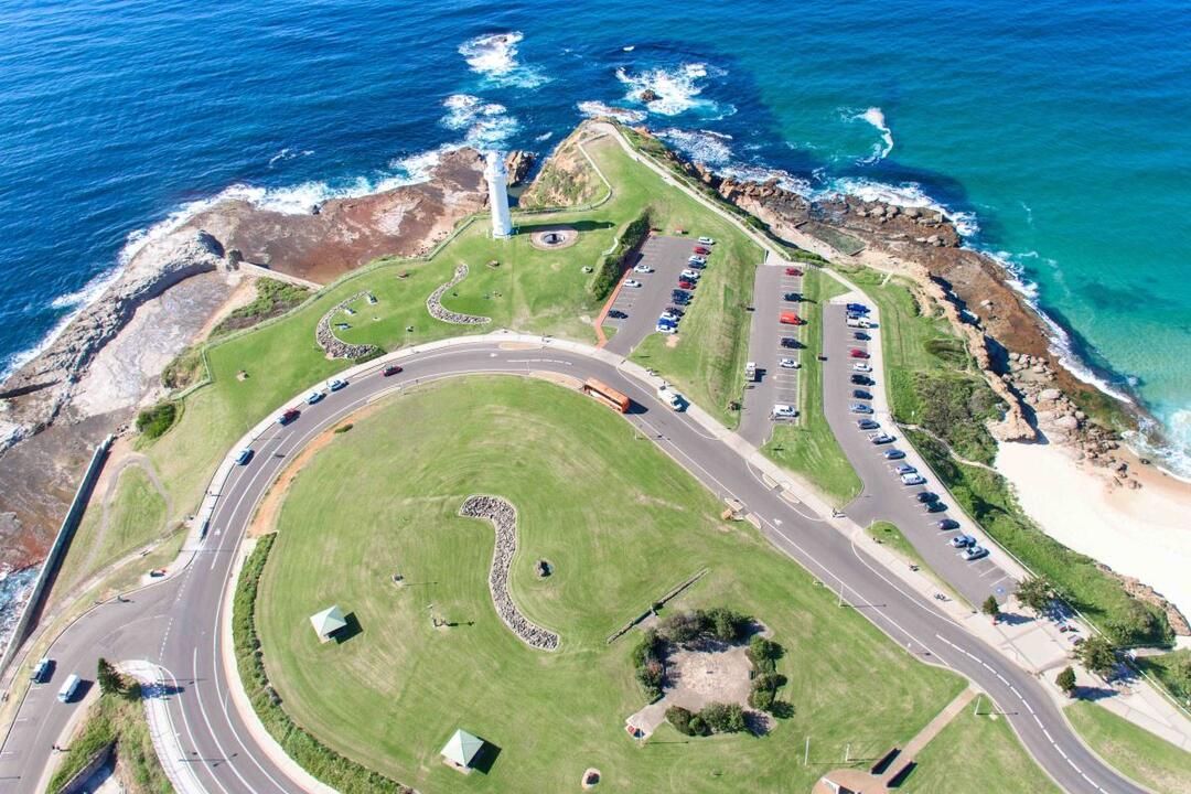Wollongong Scenic Chopper Flight Duo Instant Booking - Wollongong Heliport NSW