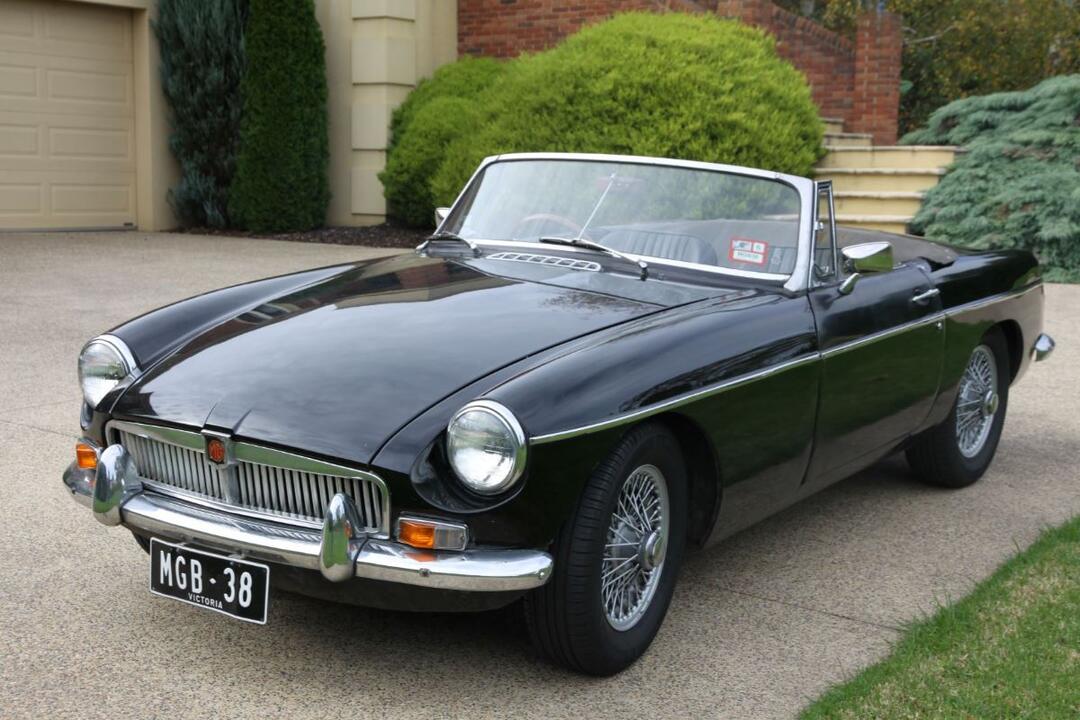 MGB Roadster 1969 Classic Car Hire Gift Voucher - Berwick VIC