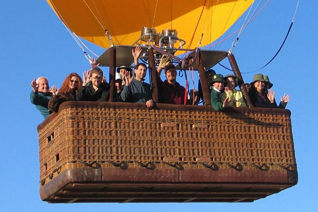 Hot Air Balloon Flight over the Barossa Stonewell Road SA