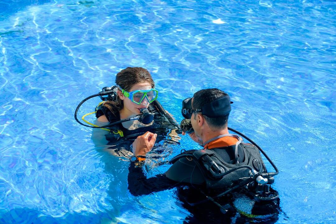 Learn to Scuba Dive Gift Voucher - Australia wide ACT